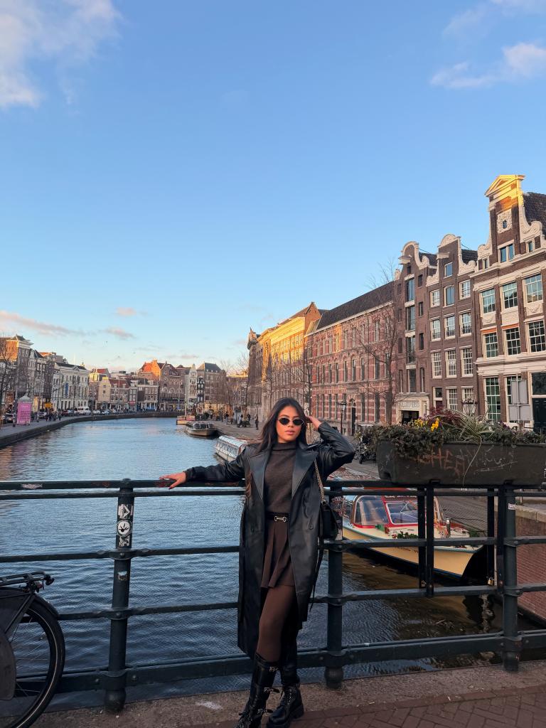 617212147: Chica busca chico en Cantabria