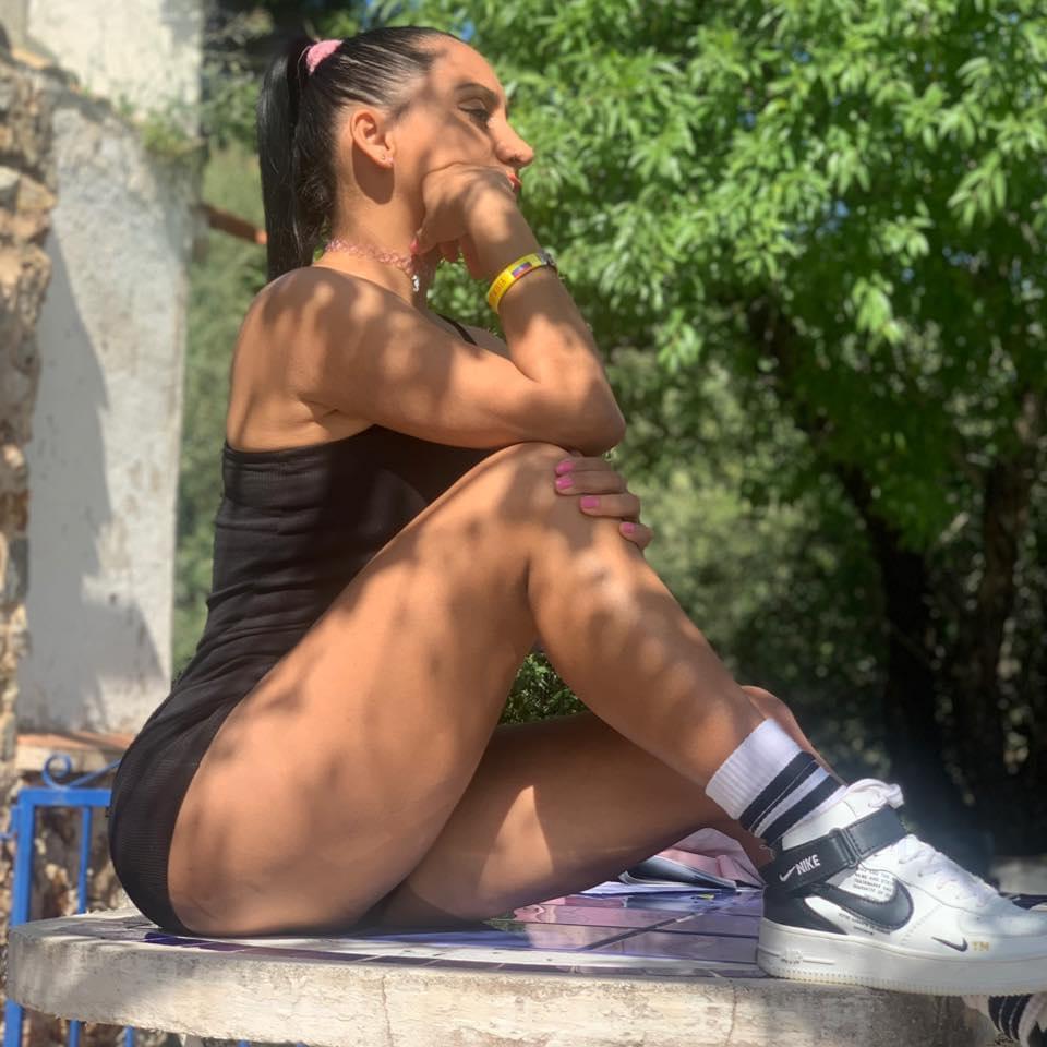 Chica busca chico en Valencia: Chica busca chico