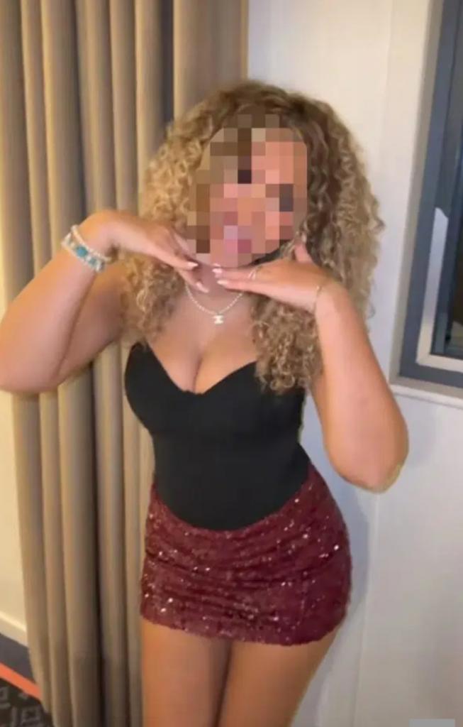 Chica busca chico en Murcia: 