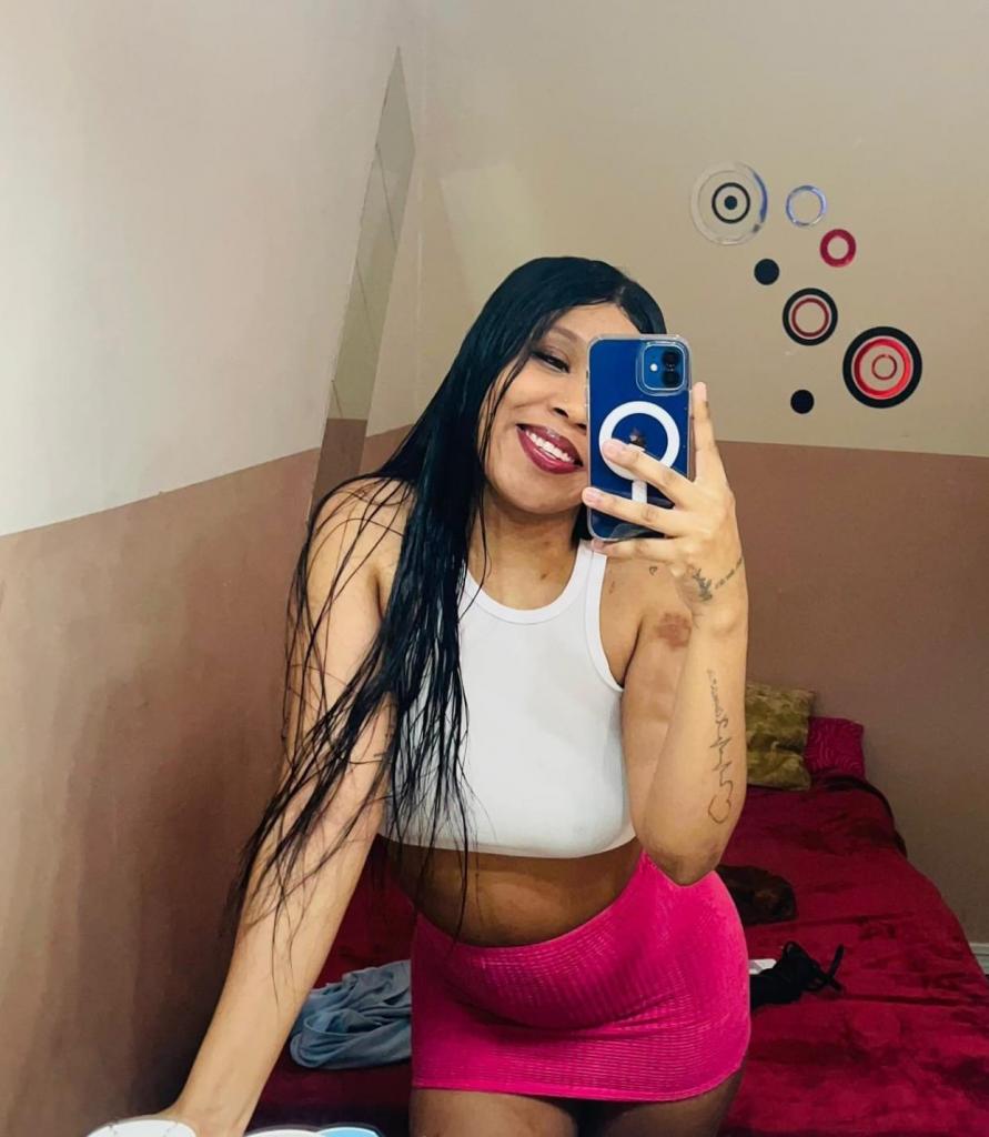 Chica busca chico en Barcelona: 