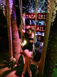 631728554: Chica busca chico en Ibiza