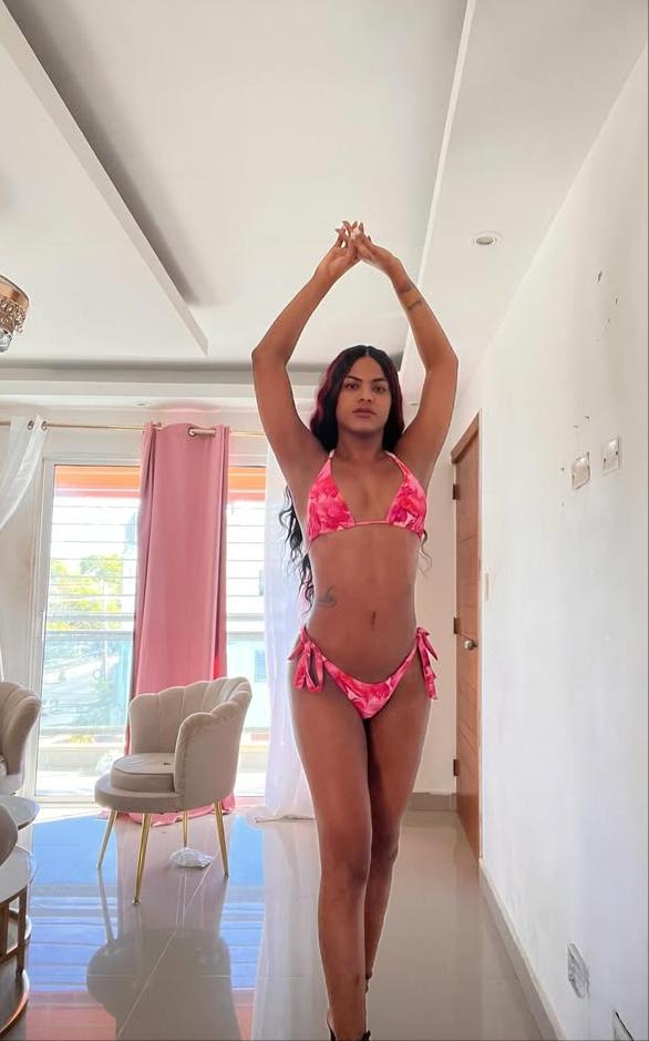 647672826: Travesti en Barcelona