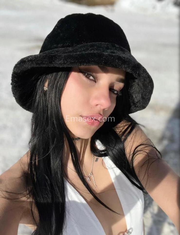 613716709: Chica busca chico en Asturias