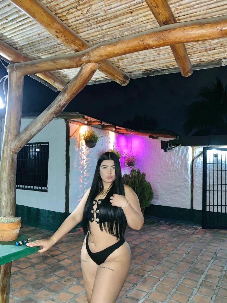 Chica busca chico en Granada: 