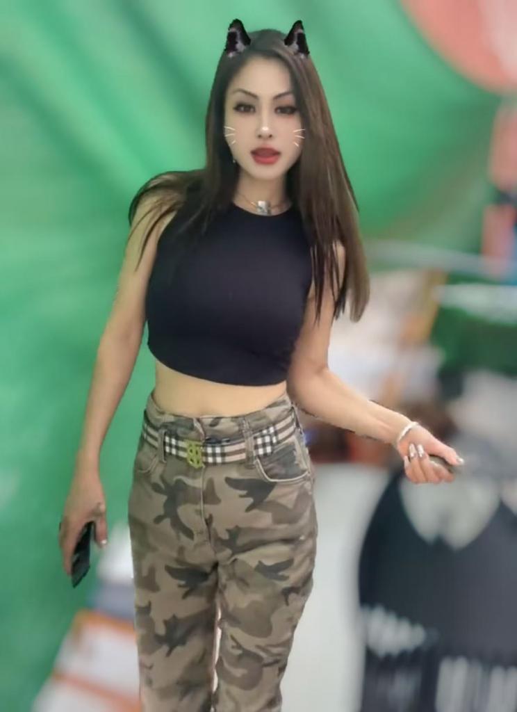 697224500: Chica busca chico en Valencia