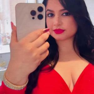 602664127: Chica busca chico en Barcelona