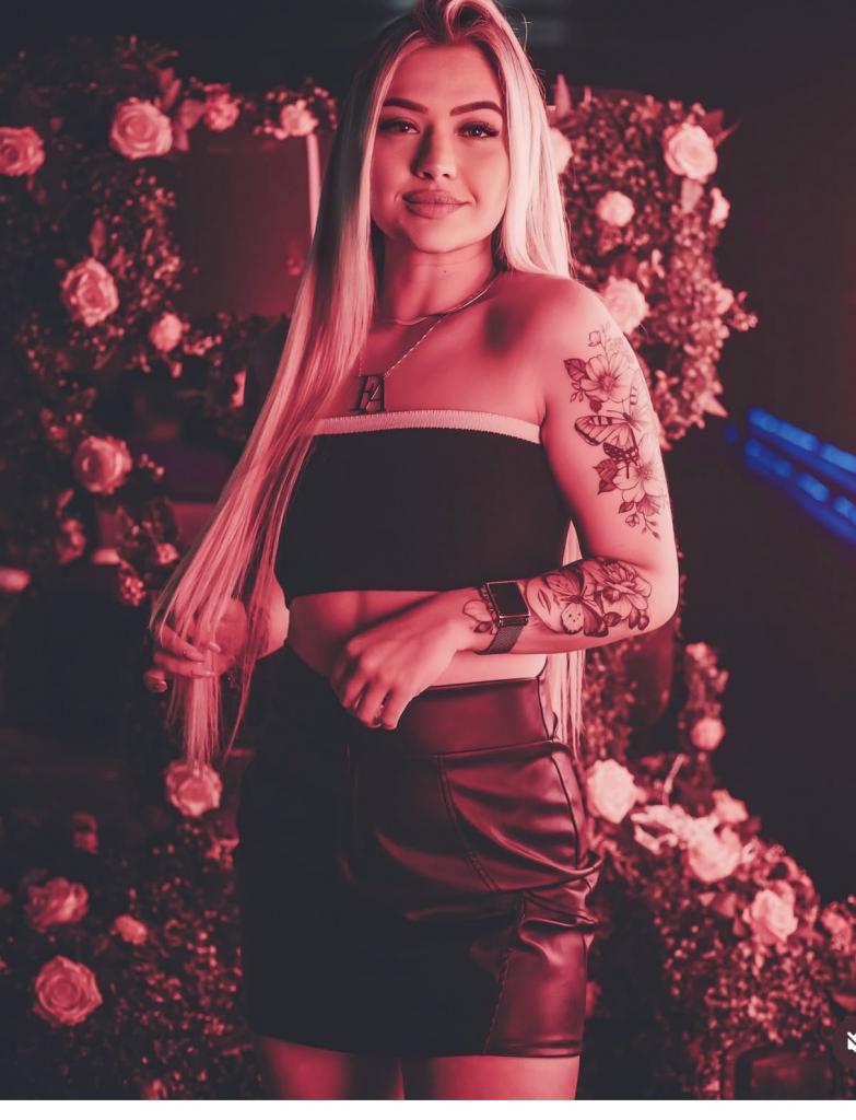 Chica busca chico en Cádiz: 