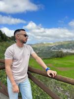 671151433: Chico busca chica en Granada