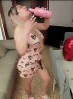 664464494: Chica busca chico en Barcelona