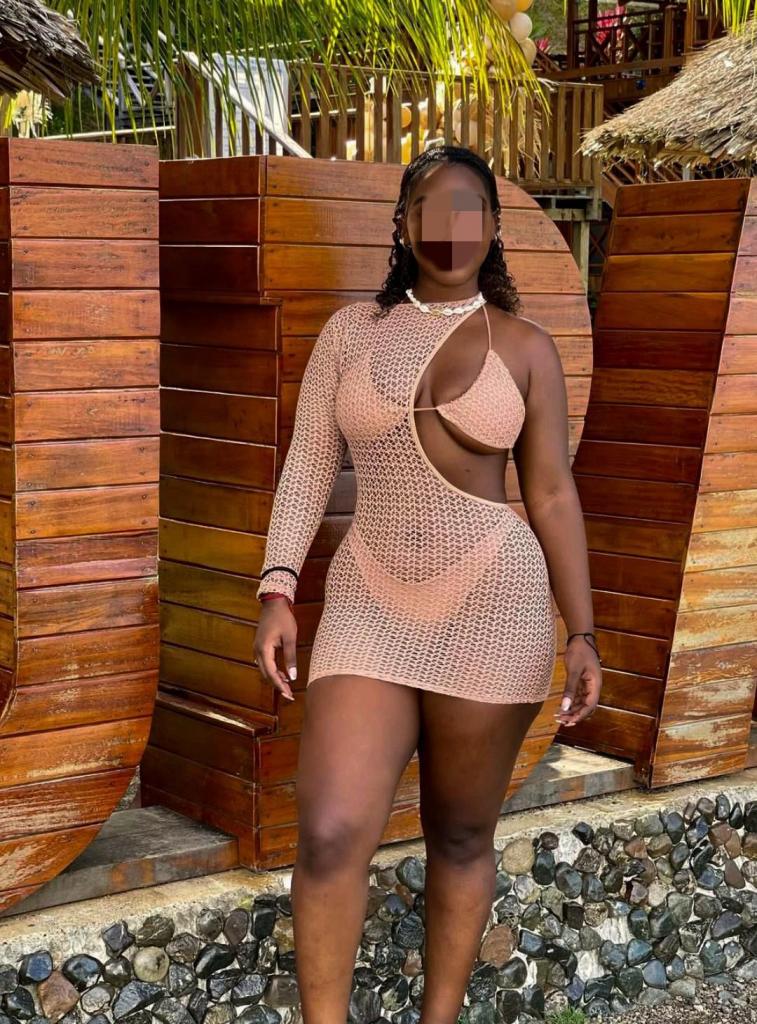 Chica busca chico en Tenerife: Chica busca chico