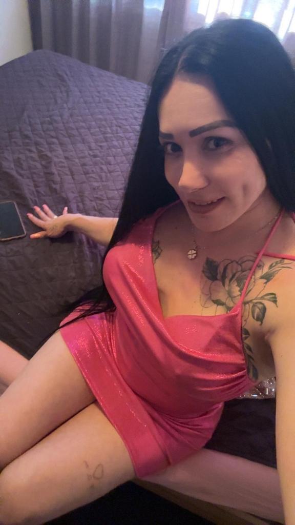 642235032: Chica busca chico en Sevilla