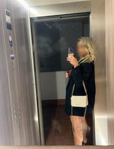 Chica busca chico en Almería: 