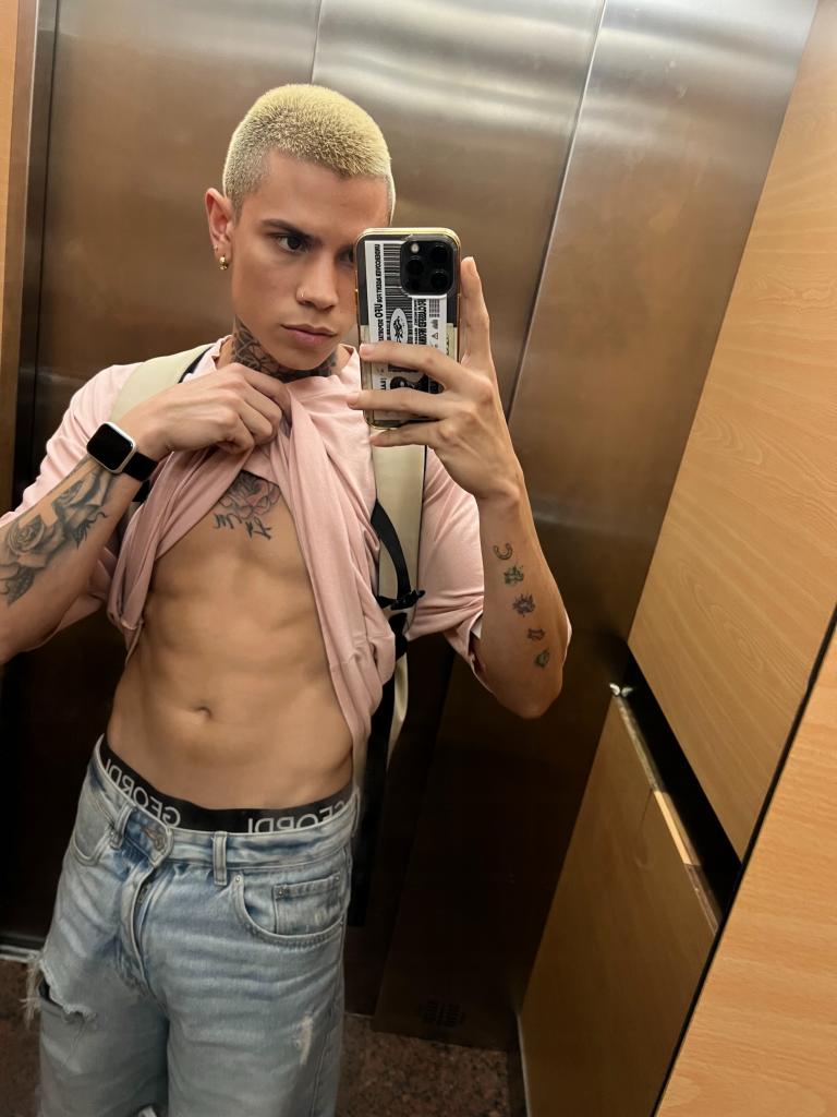 Chico busca chica en Mallorca: 