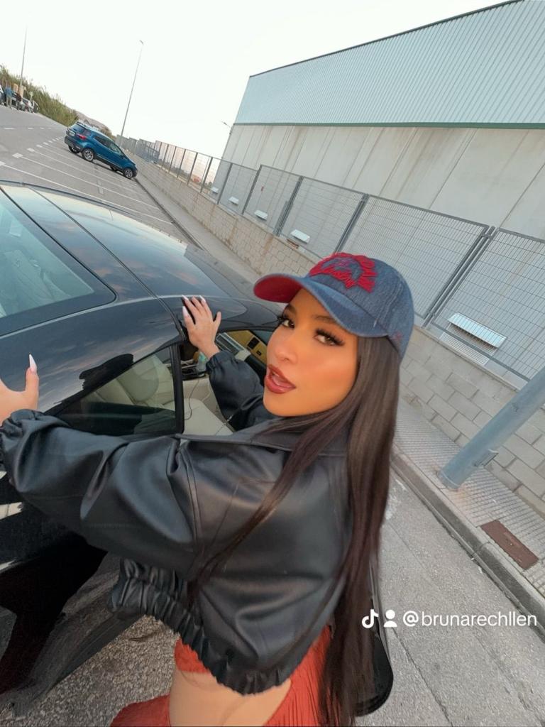 666644819: Chica busca chico en Madrid