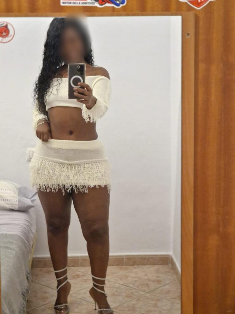 688418265: Chica busca chico en Alicante