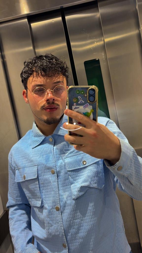 Chico busca chica en Mallorca: 