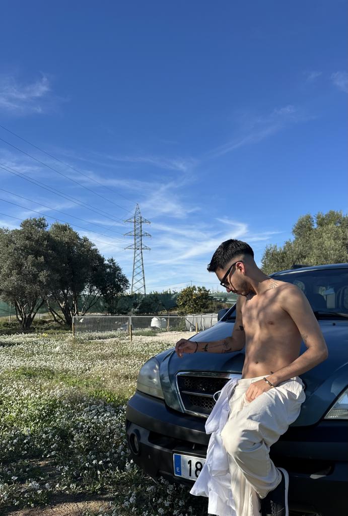 742063903: Chico busca chica en Alicante