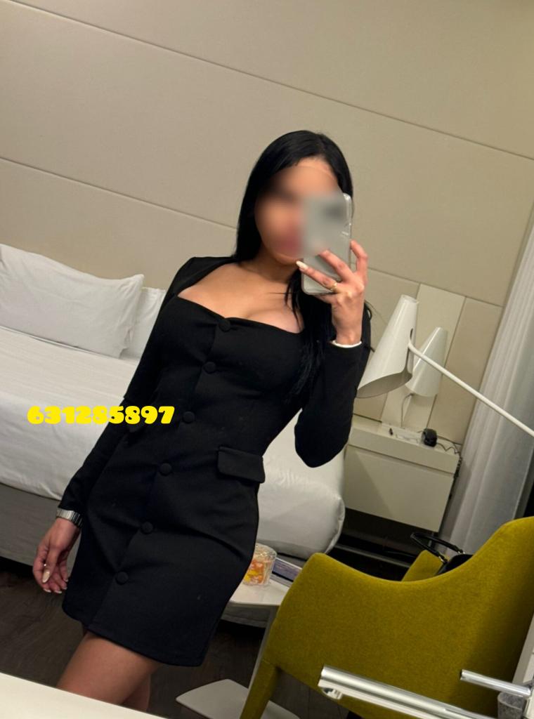 631285897: Chica busca chico en Gerona