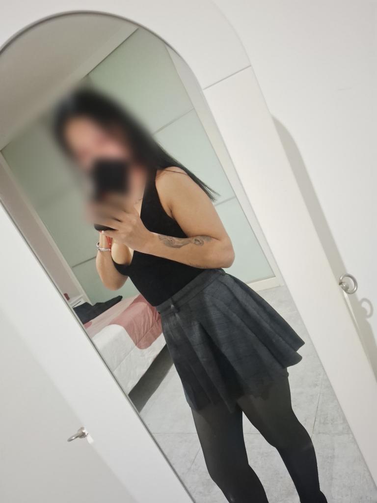Chica busca chico en Granada: 