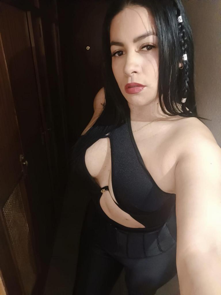 Chica busca chico en Murcia: Chica busca chico