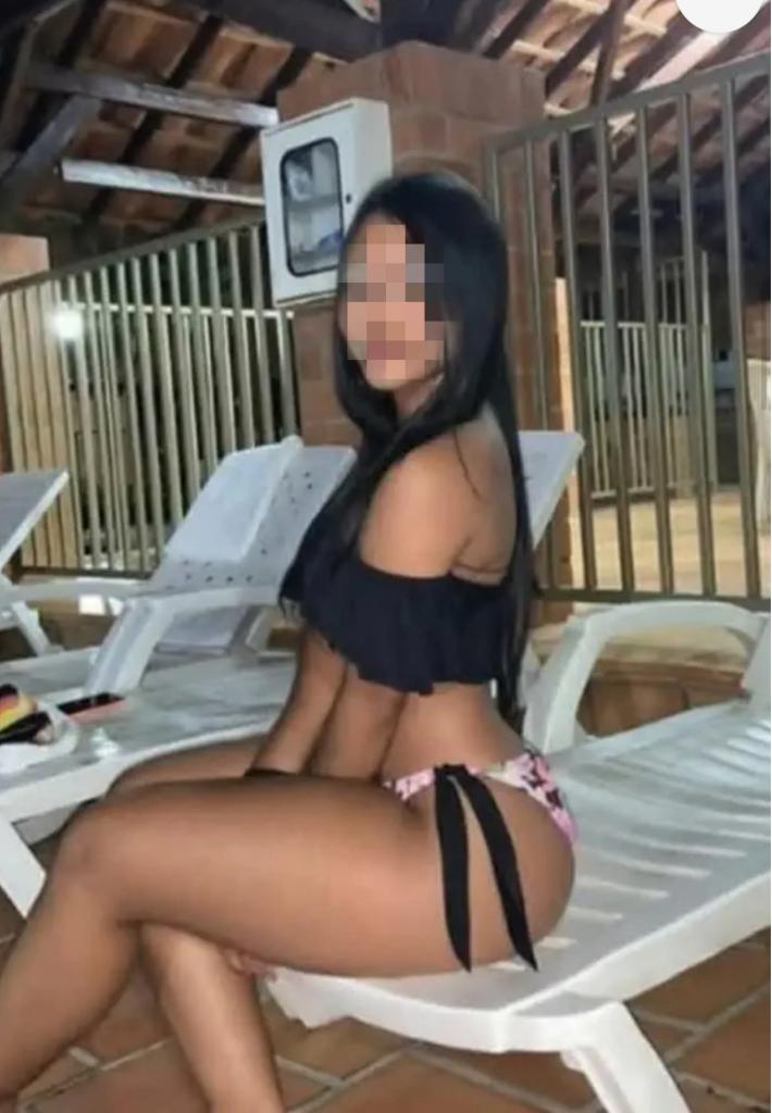 Chica busca chico en Málaga: Chica busca chico