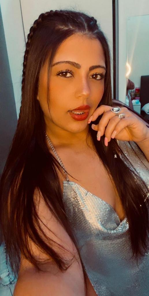 637757933: Chica busca chico en Zaragoza