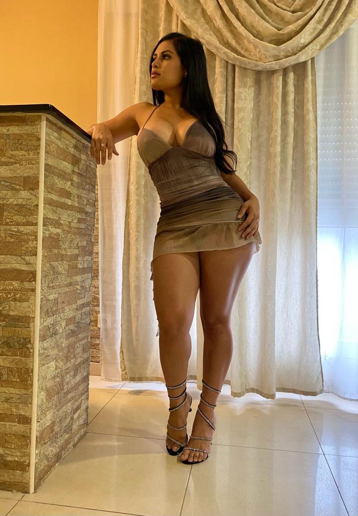 615594626: Chica busca chico en Madrid