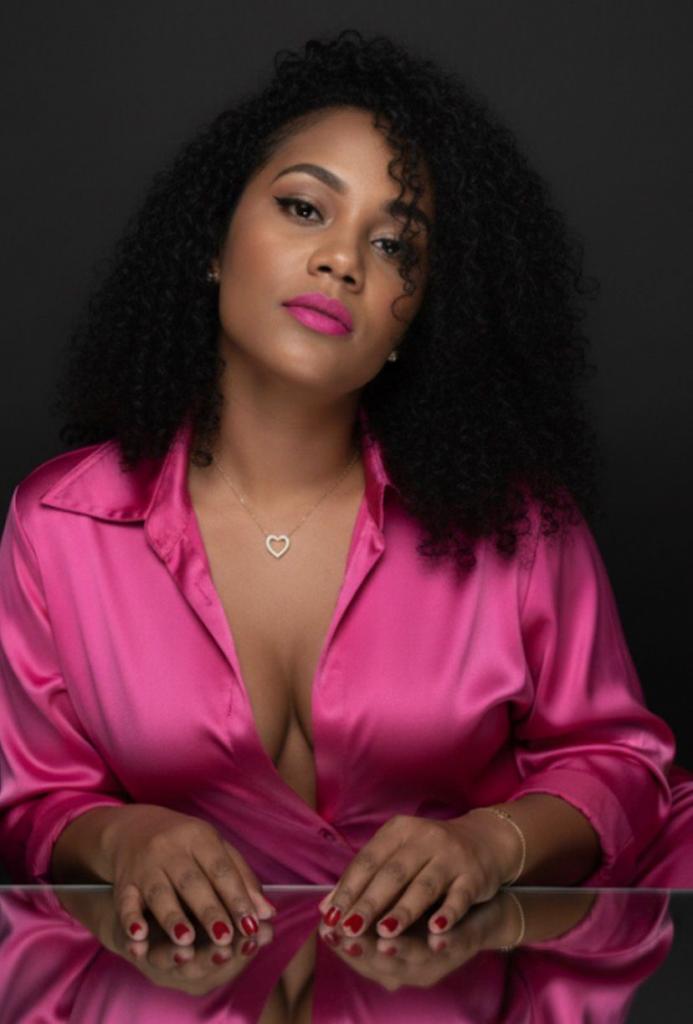 Chica busca chico en Tenerife: 