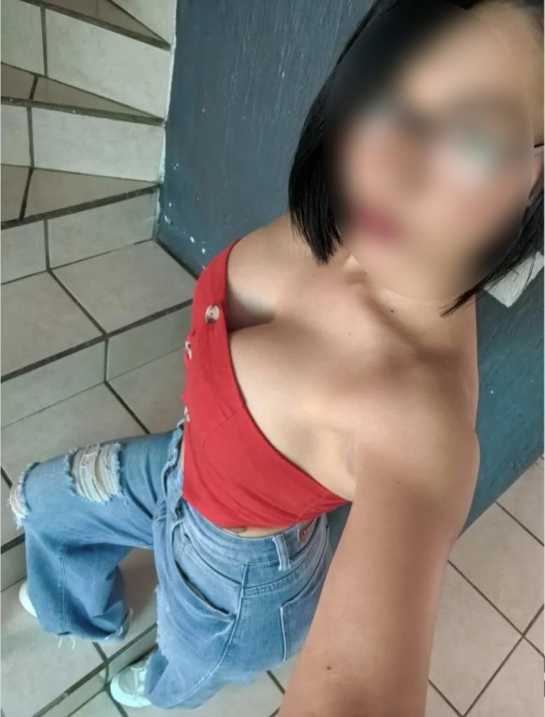Chica busca chico en Almería: 