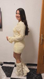 672962231: Chica busca chico en Gerona