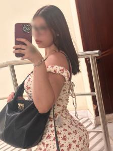 631144236: Chica busca chico en Madrid