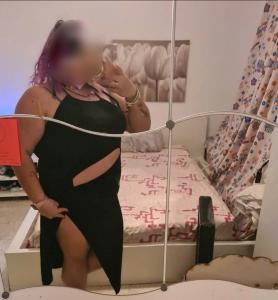642367798: Chica busca chico en Sevilla