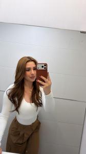 694286258: Chica busca chico en Barcelona