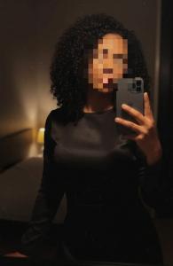 672293926: Chica busca chico en Sevilla