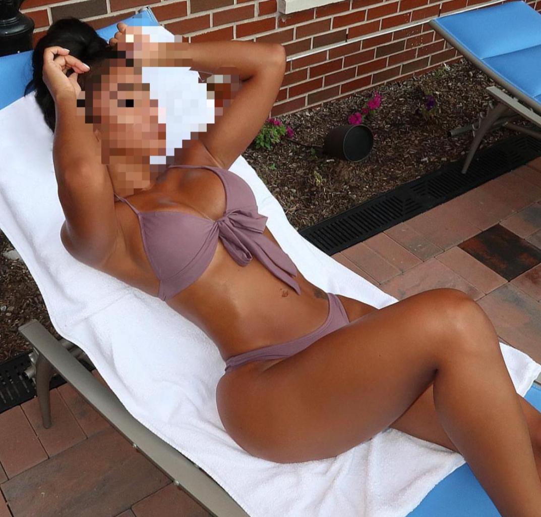 610709691: Chica busca chico en Cádiz