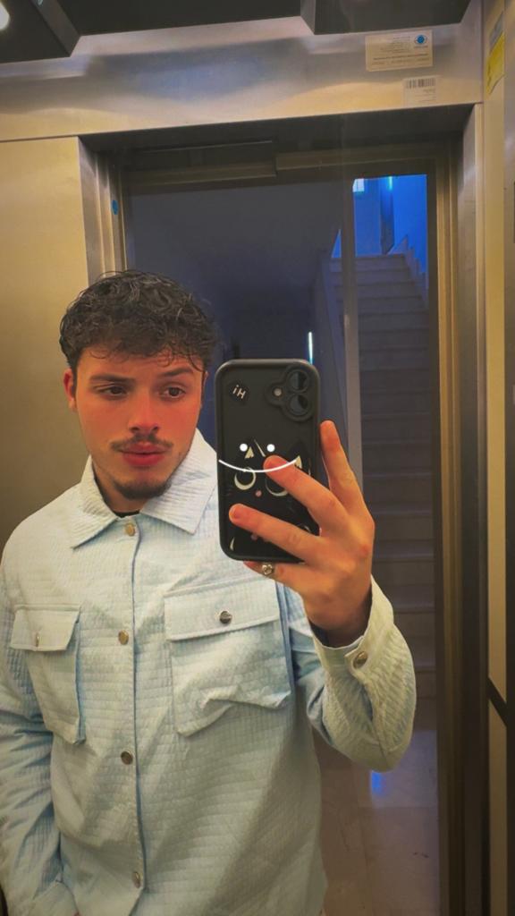 Chico busca chica en Mallorca: 