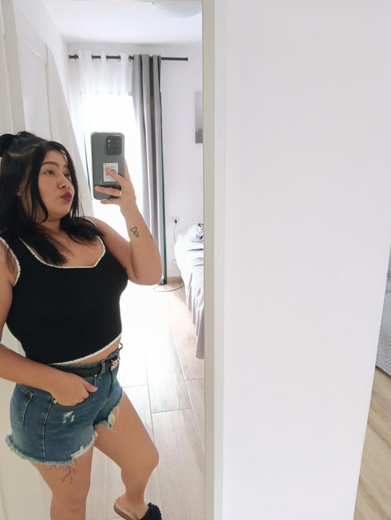 695520099: Chica busca chico en Tenerife