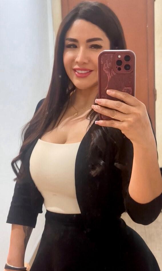 Chica busca chico en Granada: 