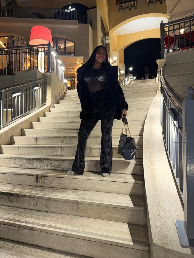 613608769: Travesti en Granada