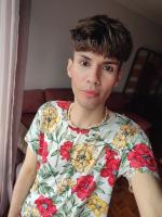 644087698: Chico busca chica en Asturias