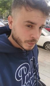 665058018: Chico busca chica en Murcia