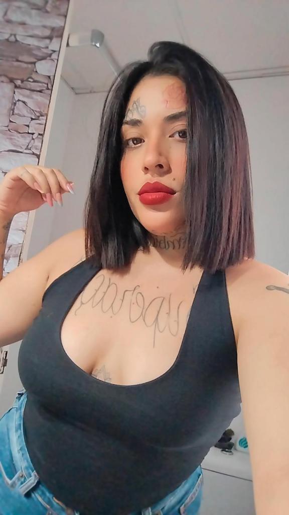 671406341: Chica busca chico en Alicante