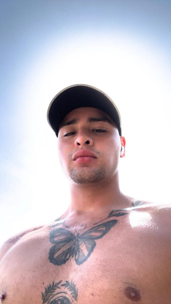 Chico busca chica en Cádiz: 