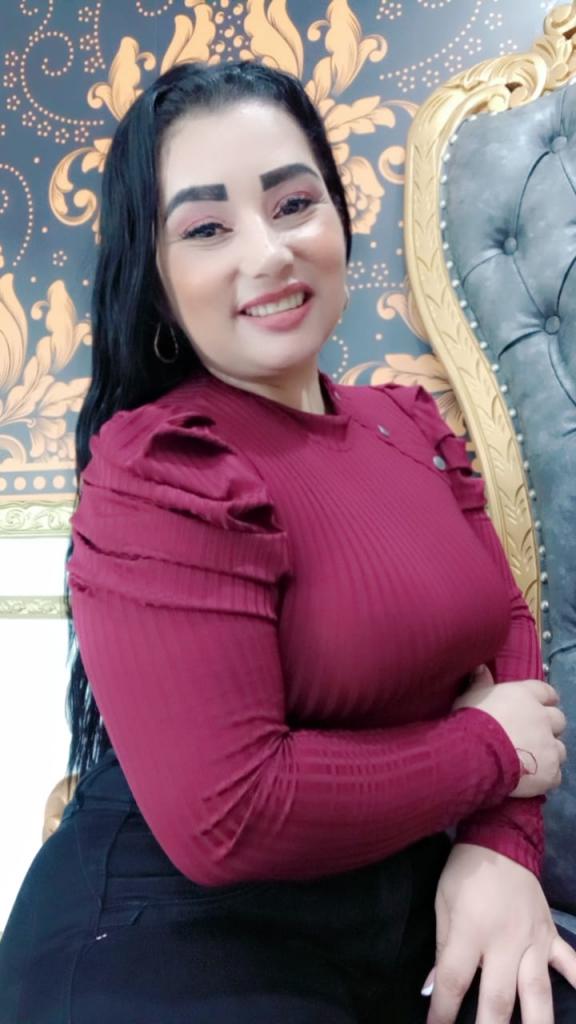 643915329: Chica busca chico en Murcia