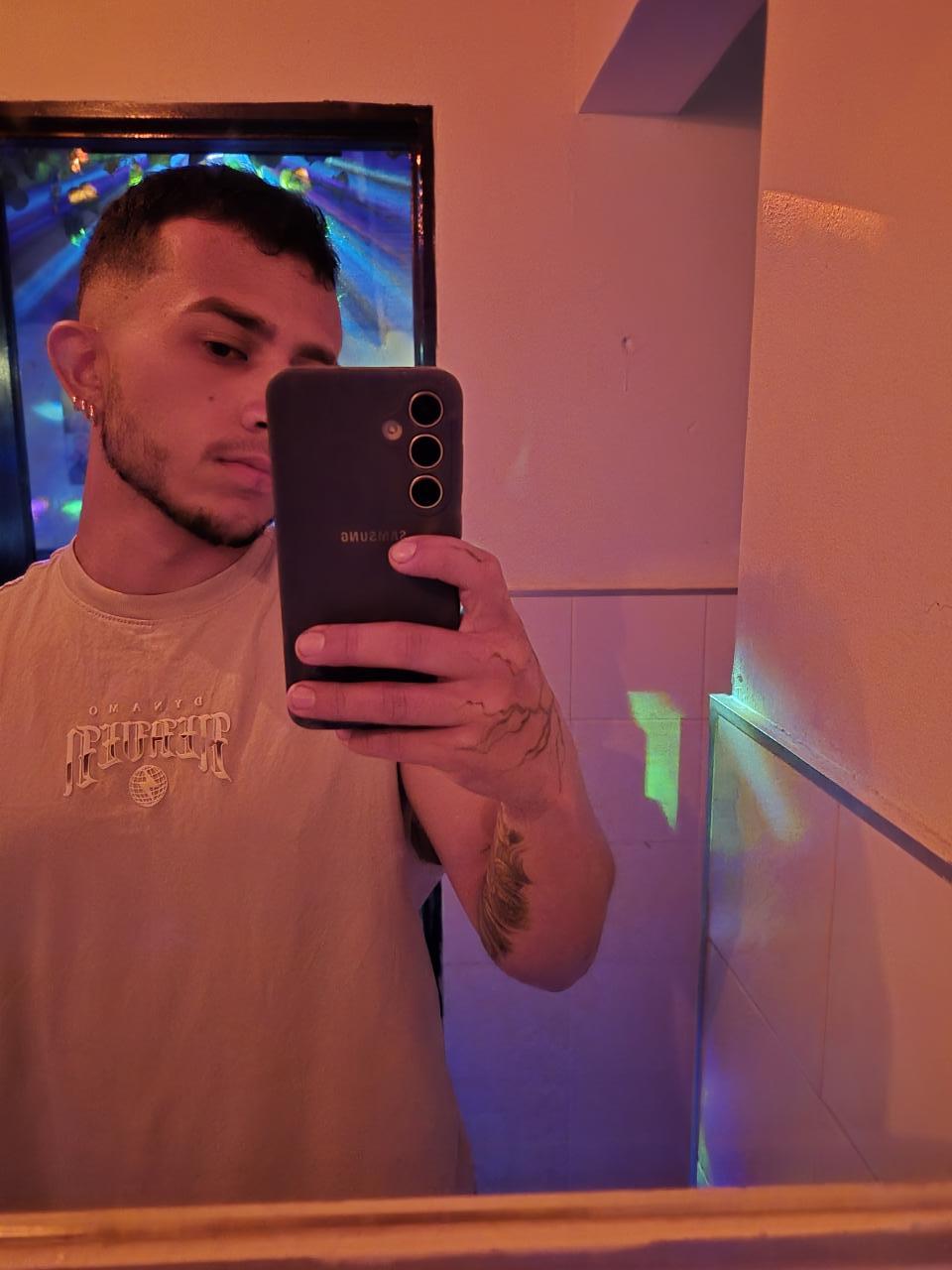 Chico busca chica en Mallorca: 