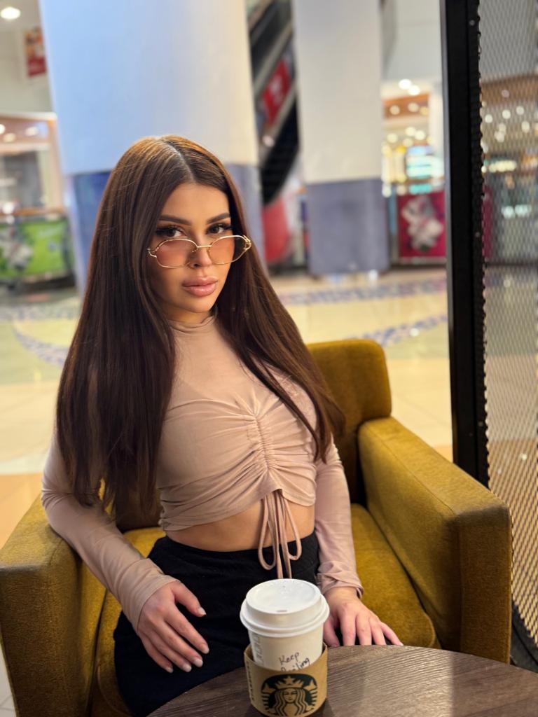 644730088: Chica busca chico en Madrid