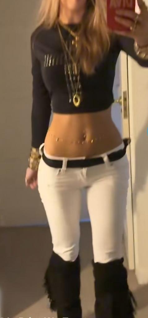 694506045: Chica busca chico en Lérida