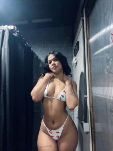 672834955: Chica busca chico en Barcelona