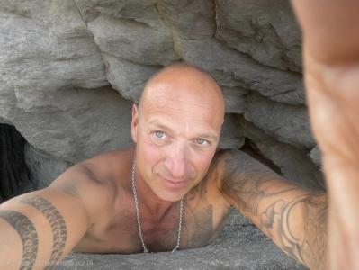 672447608: Chico busca chica en Álava