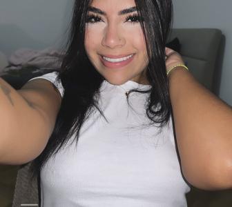 623114130: Chica busca chico en La Coruña